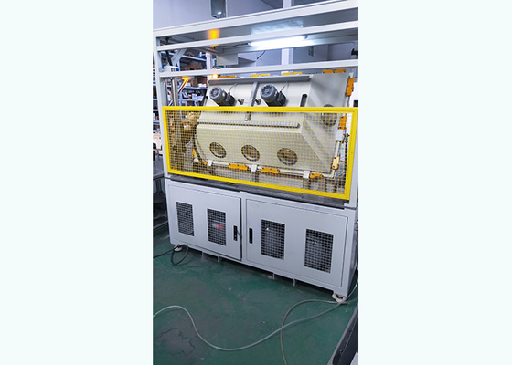 Máquina da ativação do vácuo para o carro na parte superior do painel e da tampa de coluna