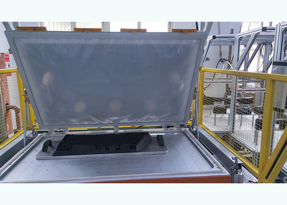 Máquina da ativação do vácuo para o carro na parte superior do painel e da tampa de coluna