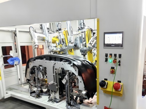 Máquina de perfurar ultra-sônica confiável para pára-choques dianteiros e traseiros de diferentes modelos
