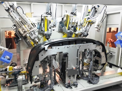 Máquina de perfurar ultra-sônica confiável para pára-choques dianteiros e traseiros de diferentes modelos